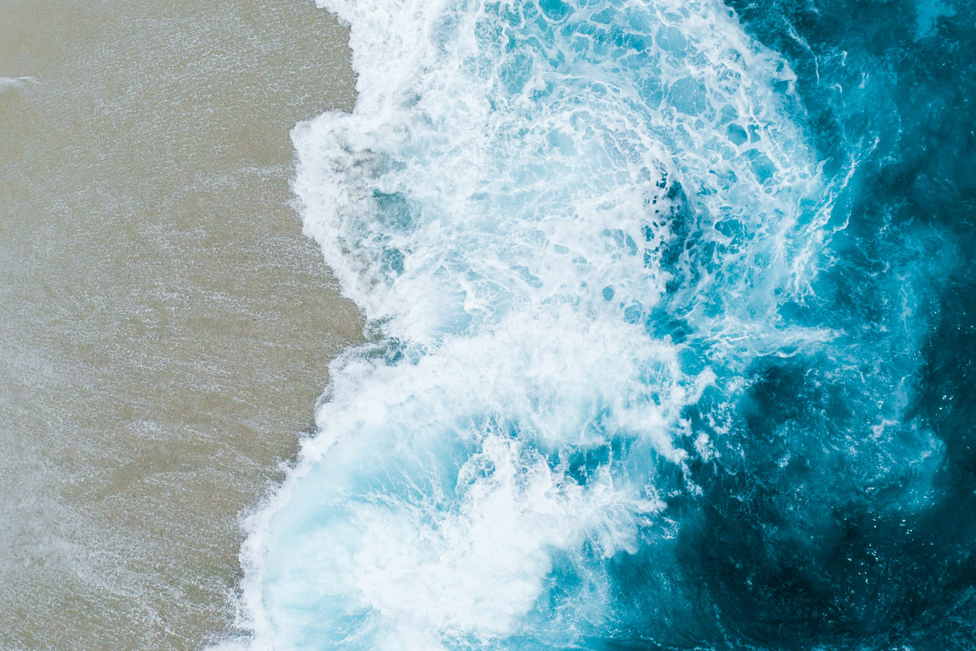 巨乳まんだら王国。